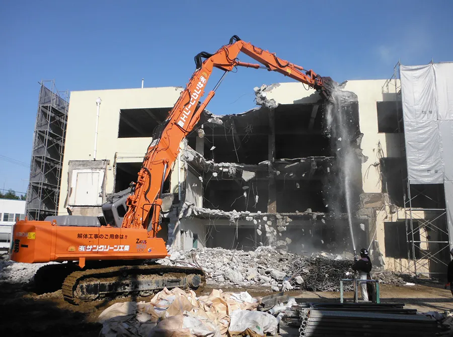 ▲旧石巻市庁舎建物解体